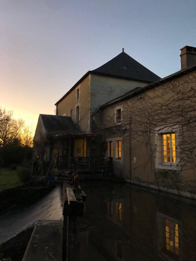 Вилла La Roulotte Du Moulin De Palet Bauge-en-Anjou Экстерьер фото
